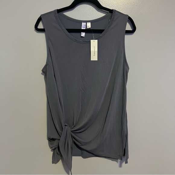 Francesca’s Tank Top - Picture 4 of 5